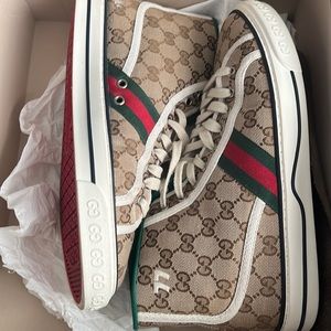 Gucci shoes